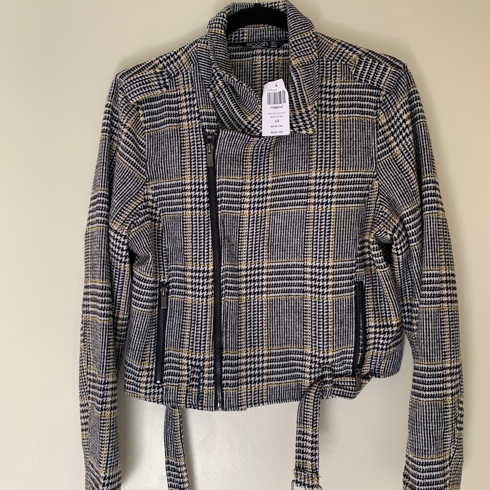 Stylish  plaid jacket! NEW!!
